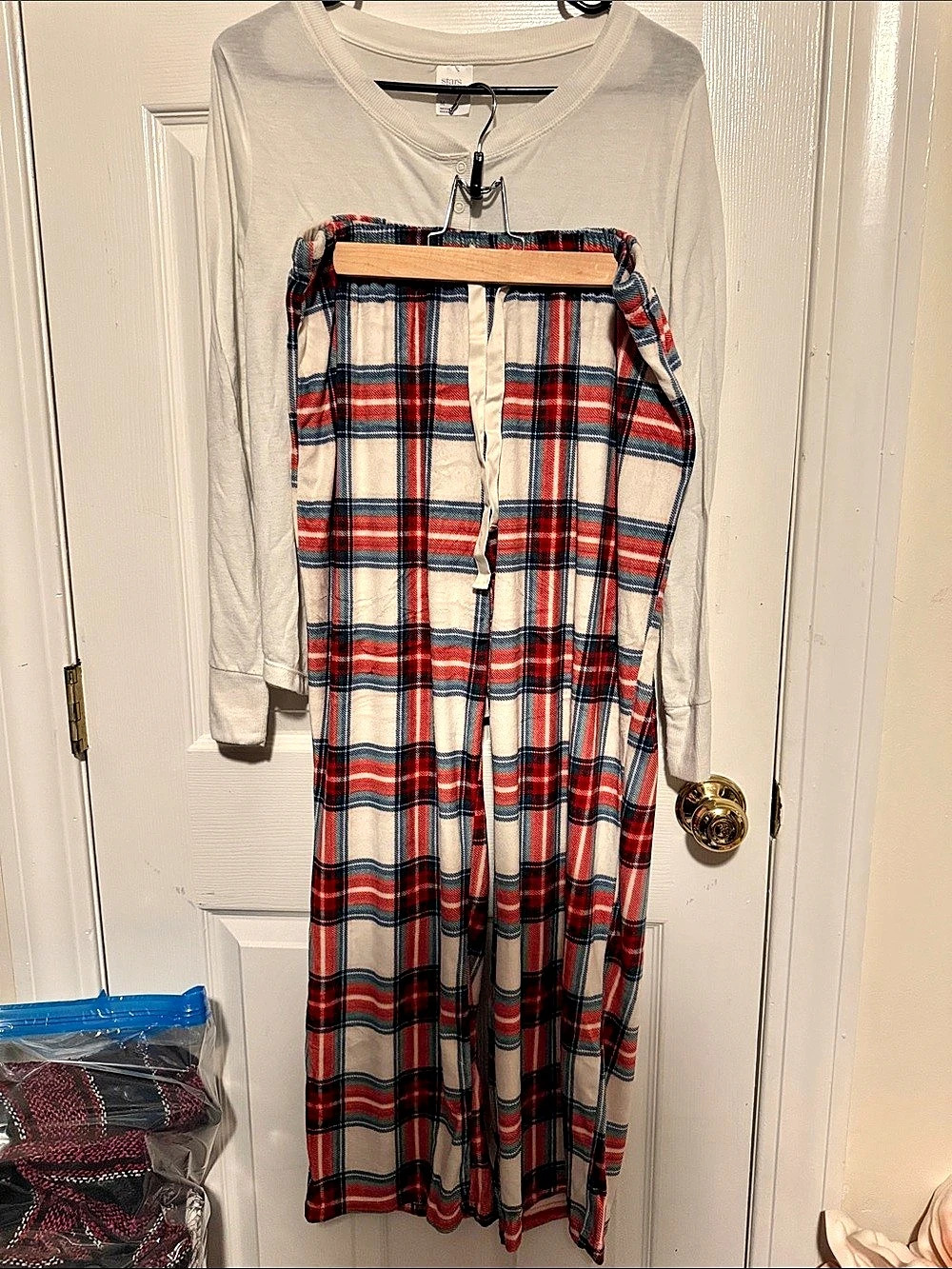 Stars Above Plaid Pajama Set in White & Red Size Medium